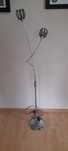 Lampa podlogowa srebrna