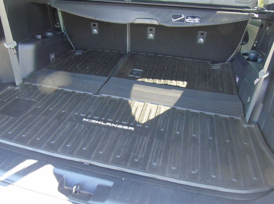 Toyota Highlander Hybryda  2,5l   Rok 2021 Sprzedam/zamienię