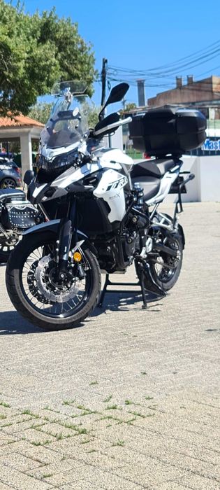 benelli TRK 502X (ÚNICA)