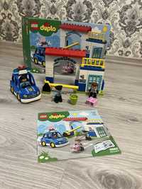 Lego duplo поліцейський участок 10902