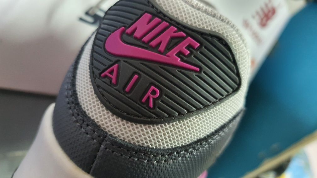 Nike Air Max 90 - 37