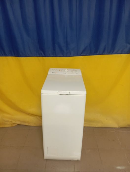 Стиральная машина Zanussi ZWT3105