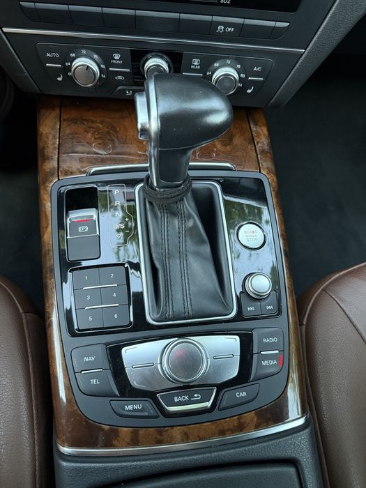 Продам авто Audi a6 c7 2015