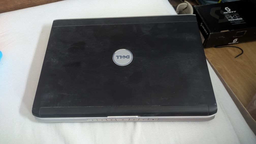 Laptop dell uszkodzony PP22L