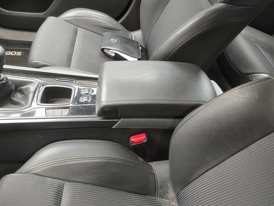 Peugeot 508 fotele pół skóra przód tył kanapa