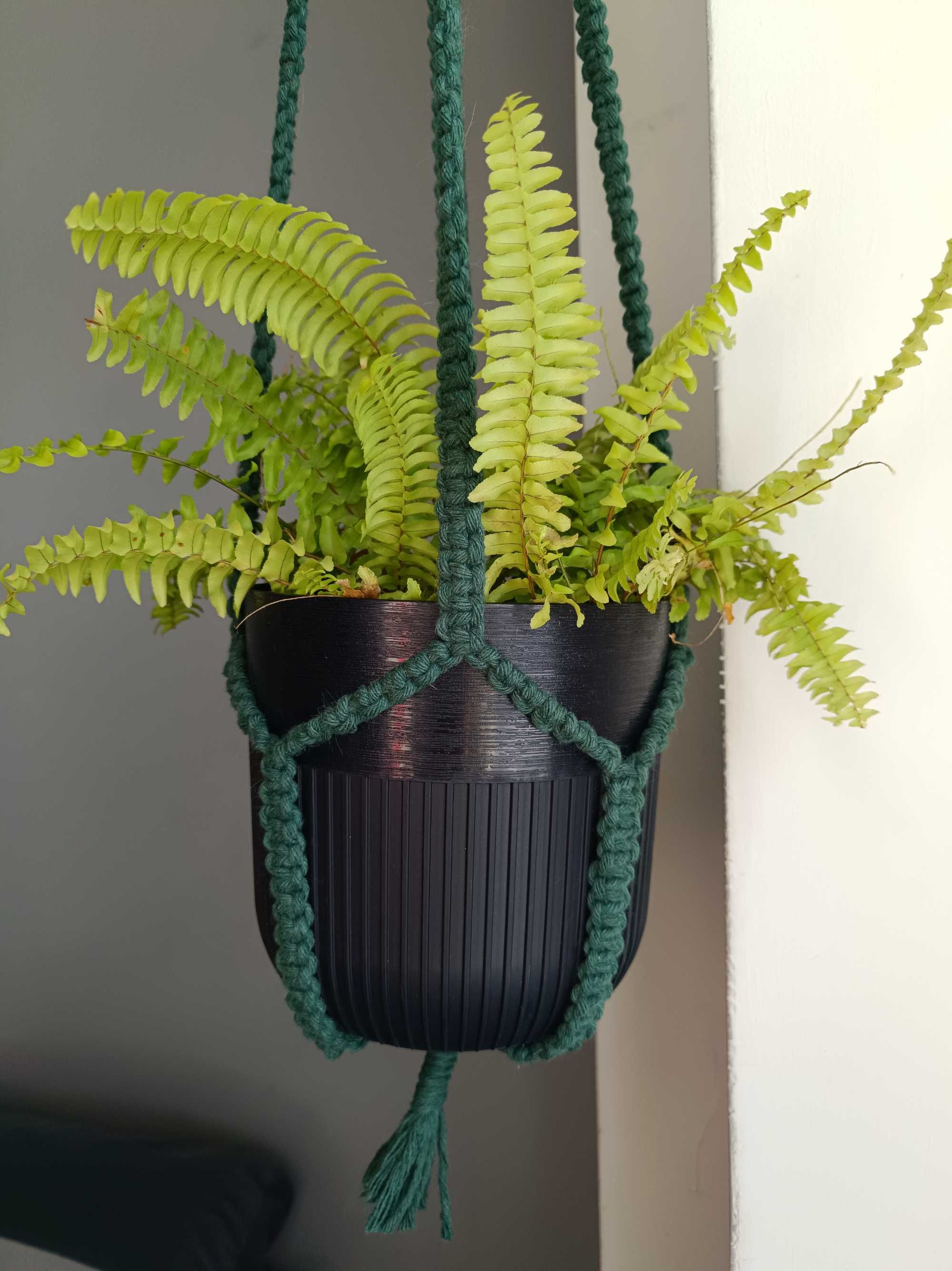 Kwietnik wiszący zielono czarny macrama BOHO DIY dekoracja prezent