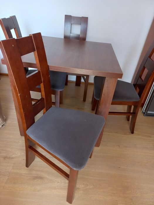 Stół + 4 krzesła- okazja!