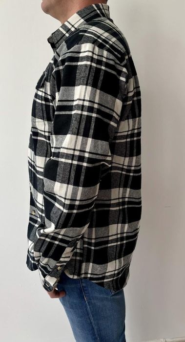 Pinewood koszula w kratę męska M/L
rozmiar M/L 
Kolor:biało czarna w k