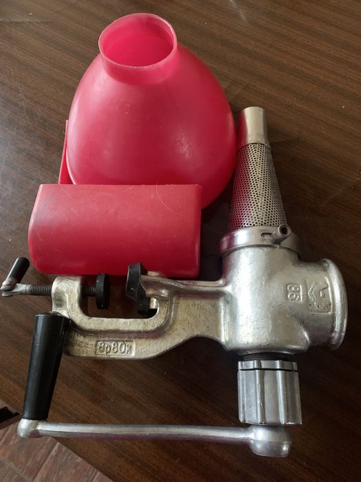 Соковыжималка ручная.