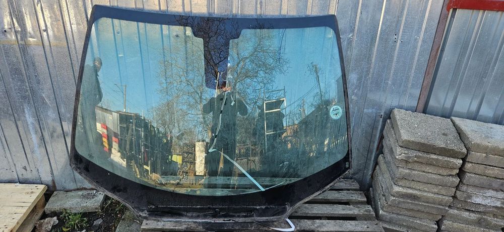 Szyba przednia czołowa sensor Citroen C5 III X7 2009