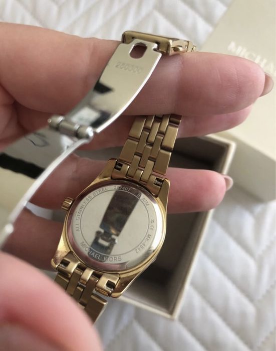 Relógio dourado Michael Kors