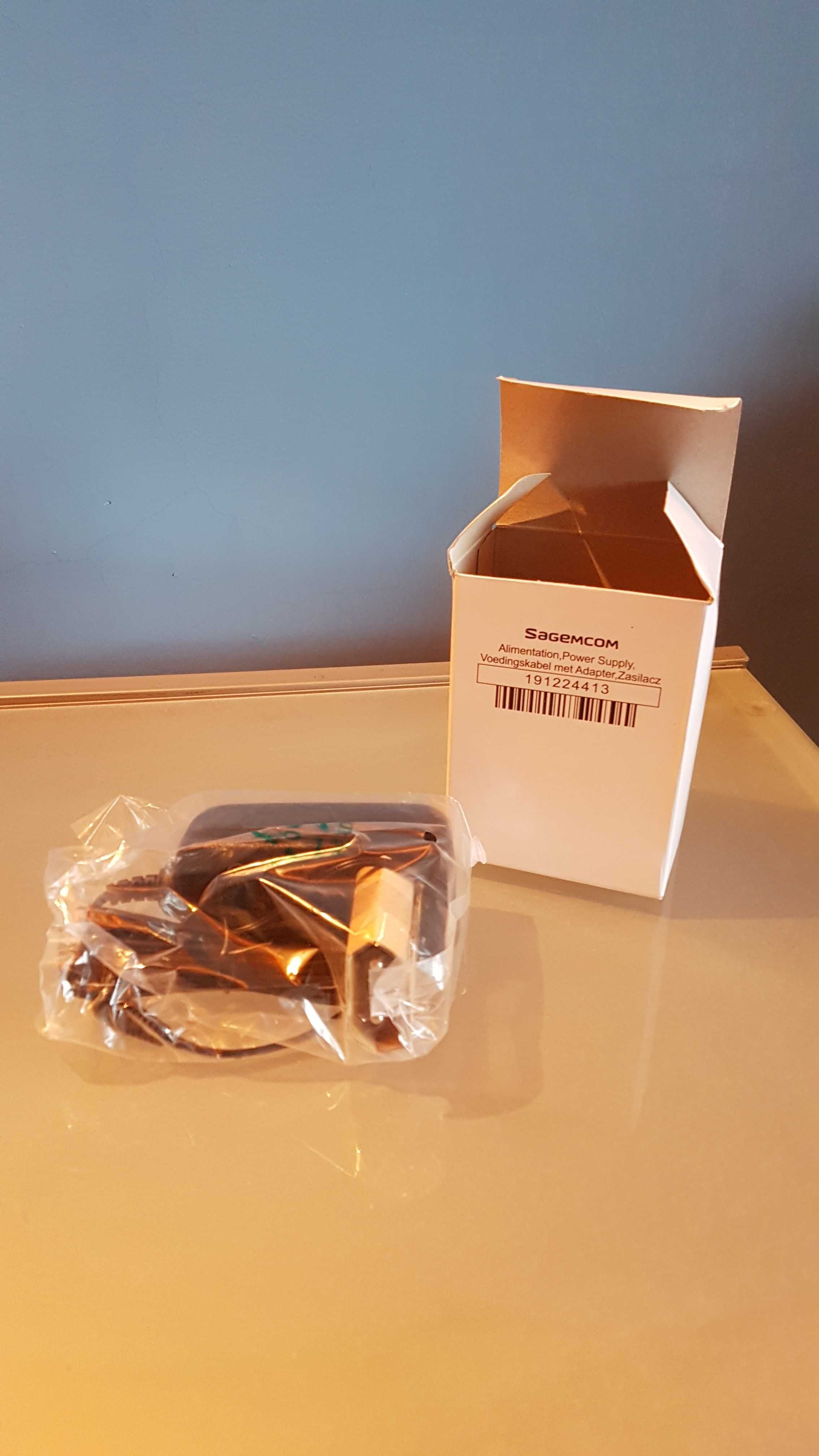 Zasilacz 12V 2A Sagemcom AC/DC modem router dekoder Wifi