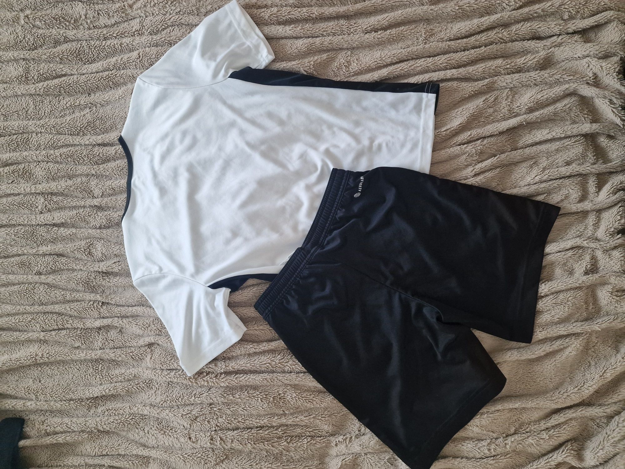 Strój na Wf Adidas r. 152, strój sportowy czarno biały