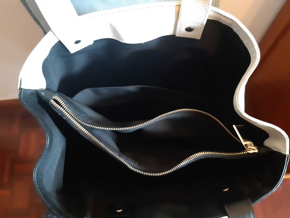 Mala original FURLA, pele genuína, branco e preto, nunca usada