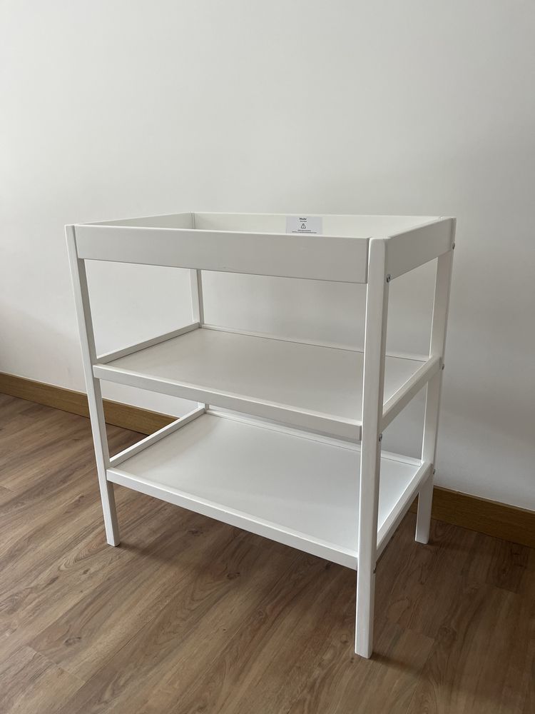 Comoda para bébé