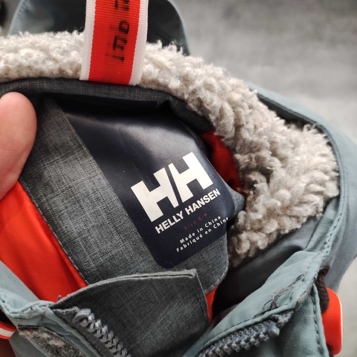 MĘSKA Przejściowa Kurtka z Kapturem Polar Thermal HH Helly Hansen Logo