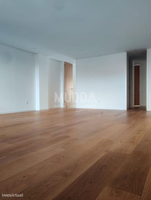 T2 novo com Suite – Conforto, Privacidade e Localização Premium em Esp