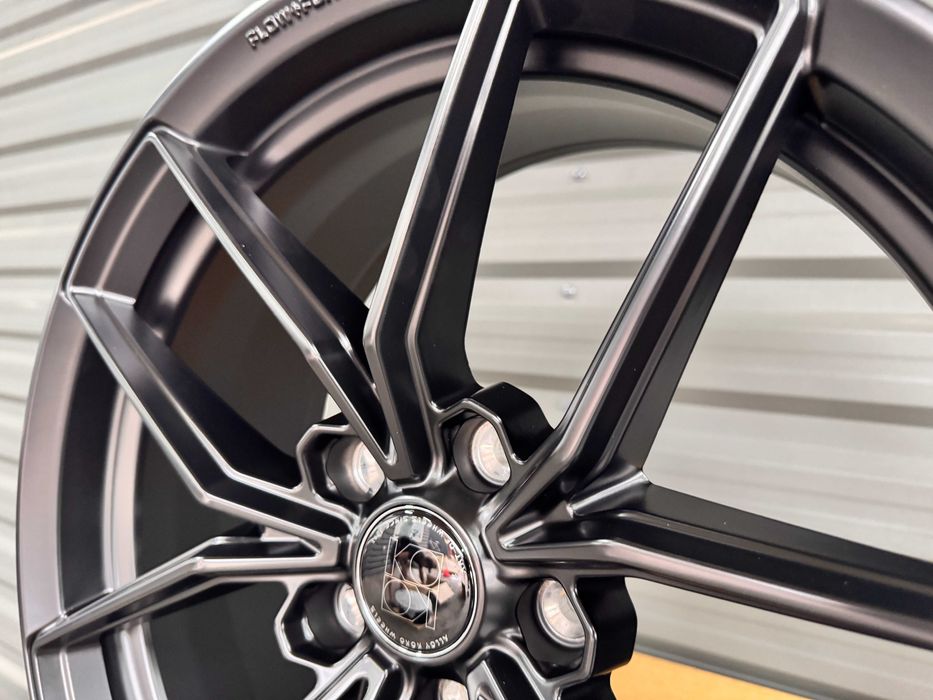 FlowForming R18 5x114.3 Kia Tesla Hyundai Nissan Toyota Mitsubishi