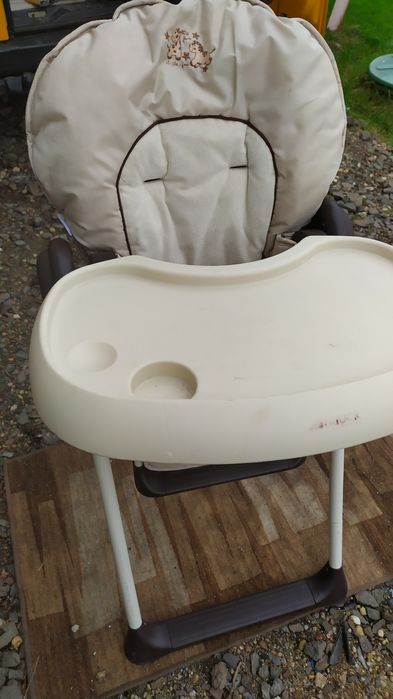 Krzesełko do karmienia Chauck