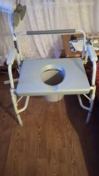Усиленный стул-туалет с откидными подлокотниками OSD-BL740101
Усиленны