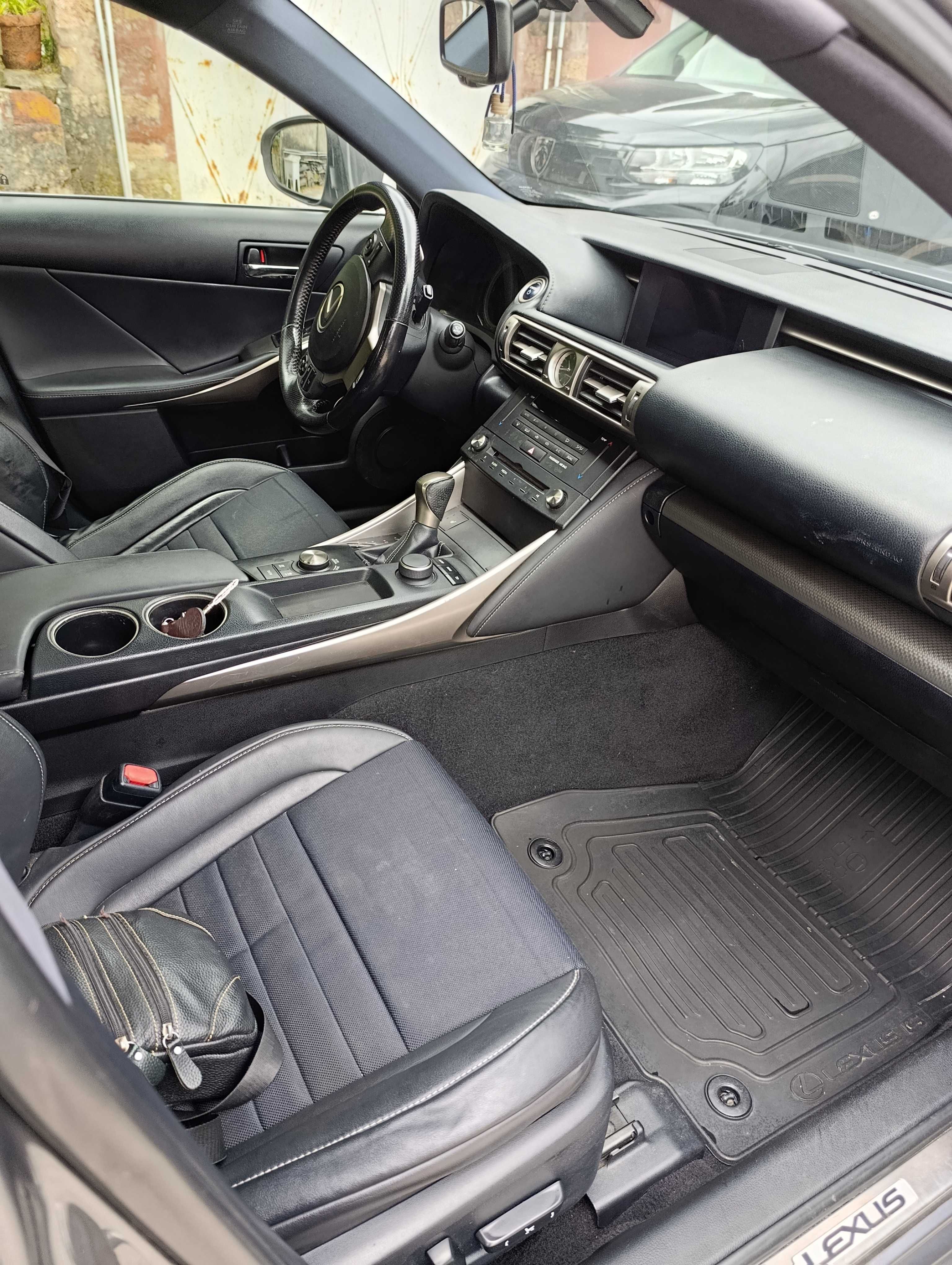 lexus IS300 sport