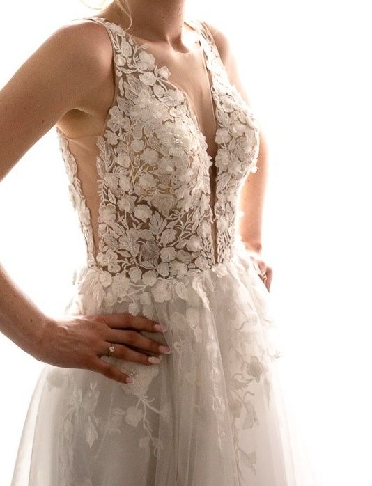 Piękna suknia ślubna