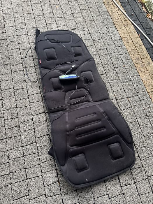 Mata do masazu w samochodzie