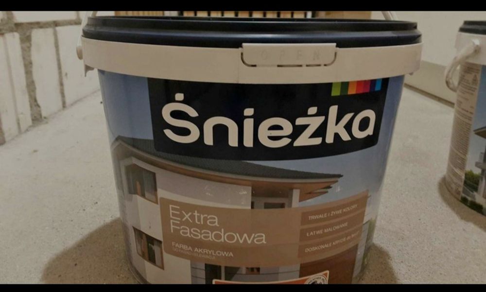 Farby akrylowe zewnętrzne do budynku lub garażu