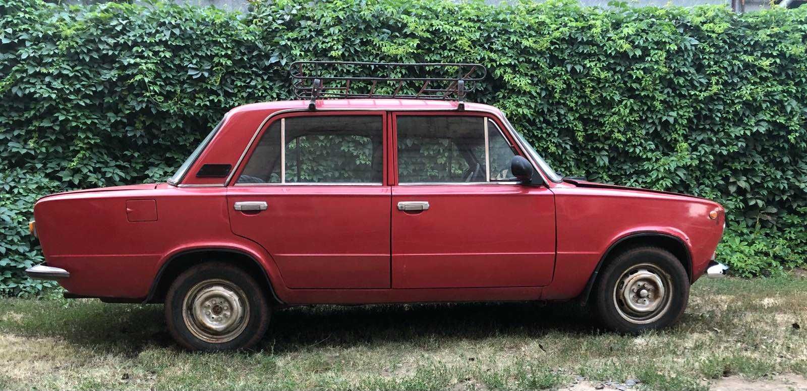 Автомобiль ВАЗ 21011