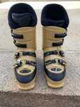 Botas sai usadas para venda