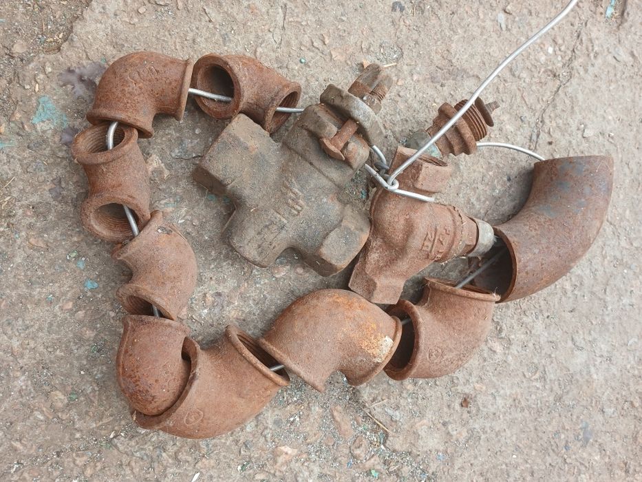 Продам кутник б/у