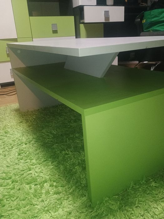 Zestaw mebli młodzieżowych