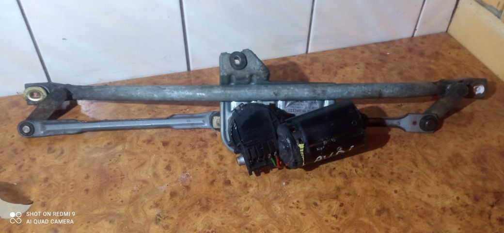 Mechanizm wycieraczek Audi A4 B5 Passat B5 8D1955.023