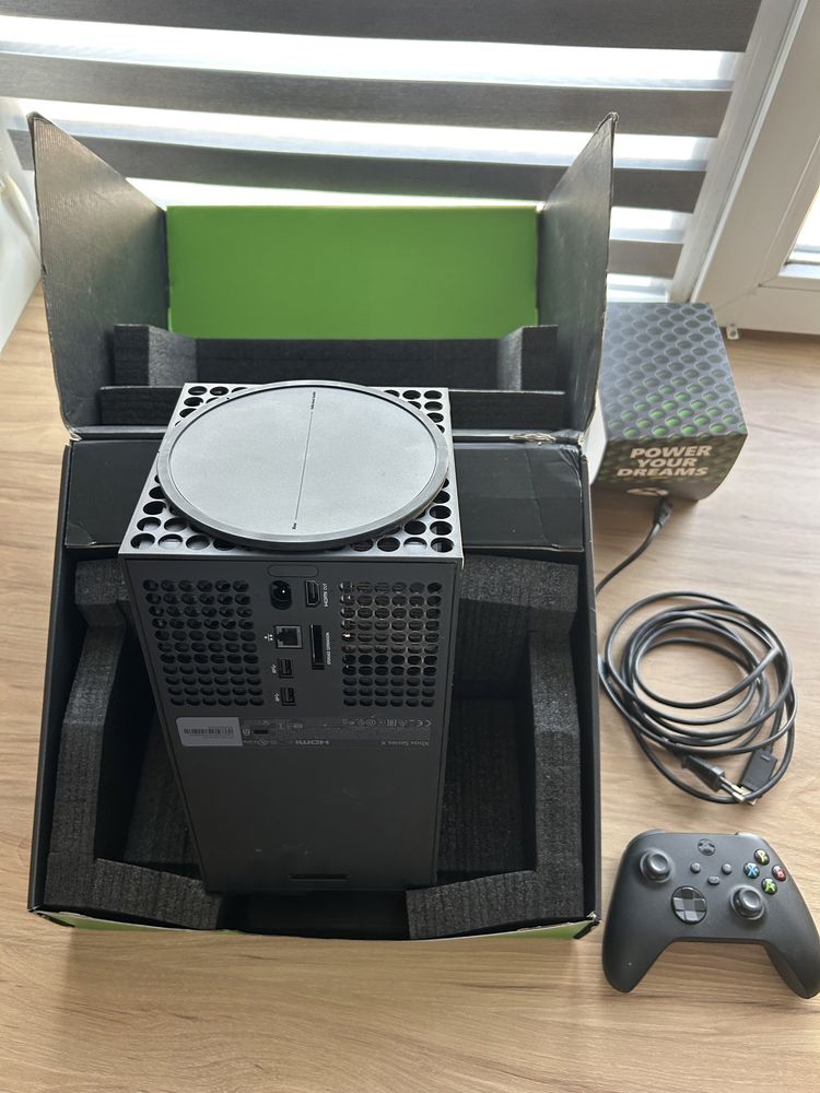 Приставка Xbox series x