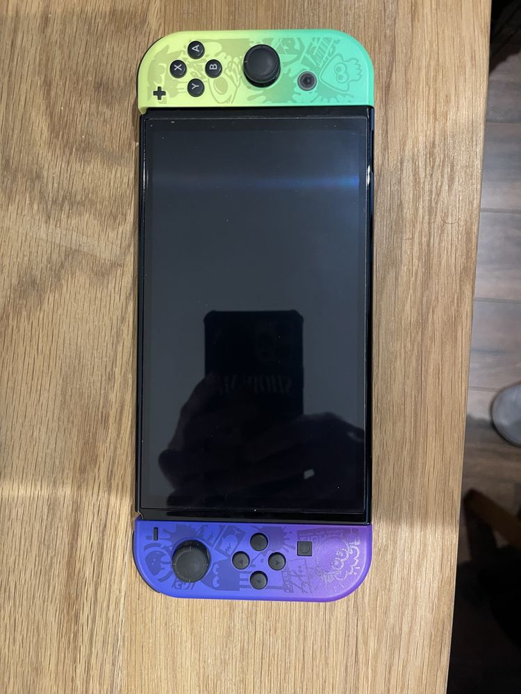 Sprzedam zestaw Nintendo Switch Oled - Edycja Splatoon 3 + gry