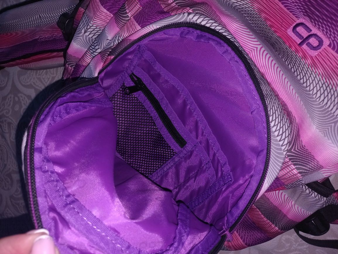 Plecak CoolPack dwukomorowy fioletowy, dwa piórniki i worek na kapcie