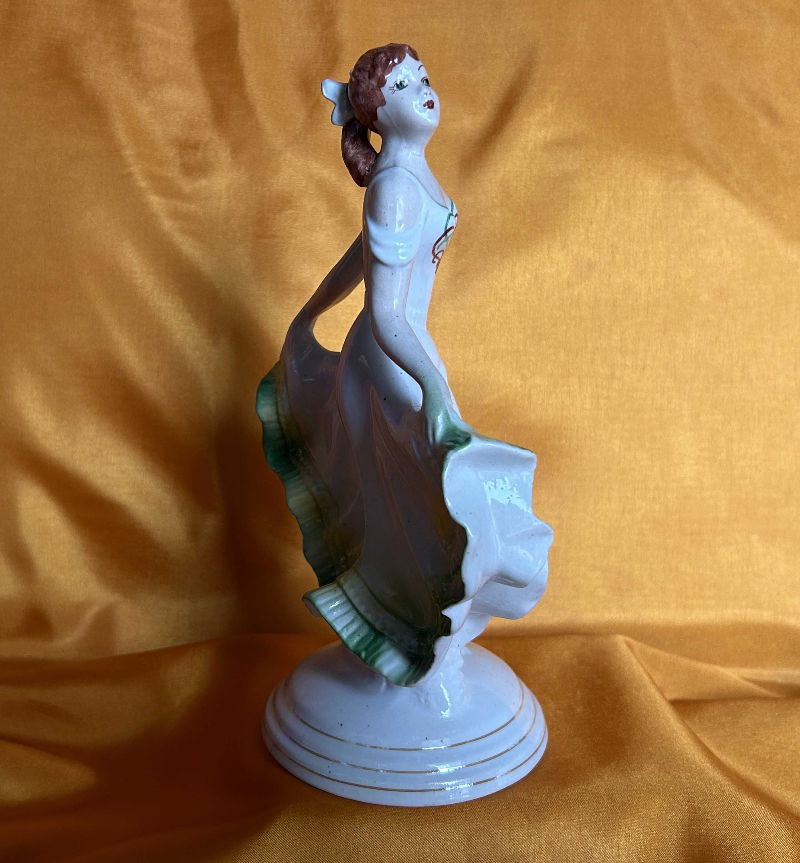 Figurka porcelanowa: Tancerka,Steatyt Zygmunt Buksowicz, ok. 1960 r