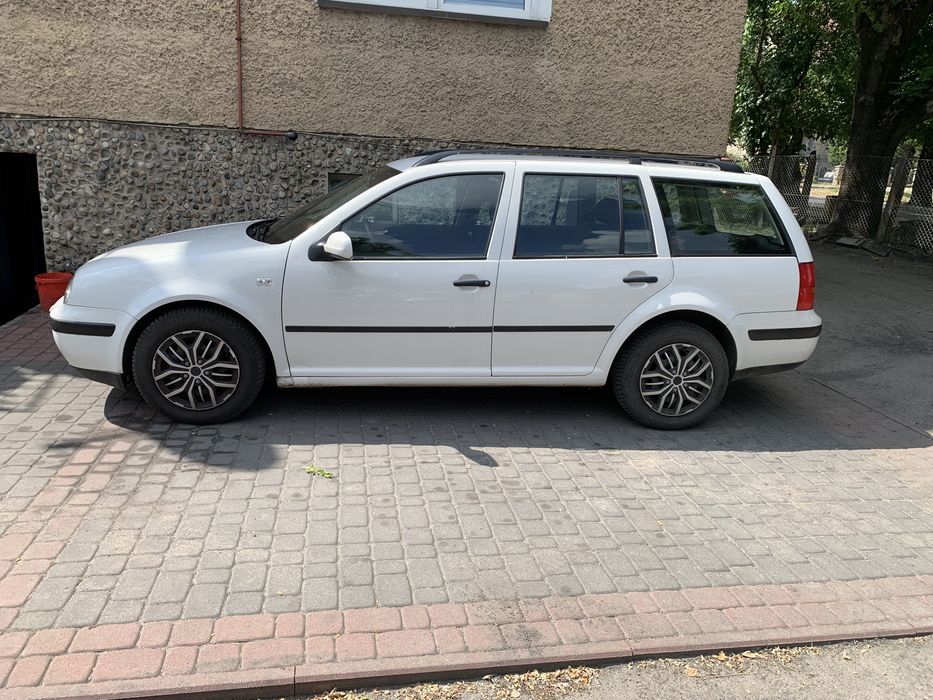 Volkswagen golf kombi sprowadzony z Niemiec stan idealny