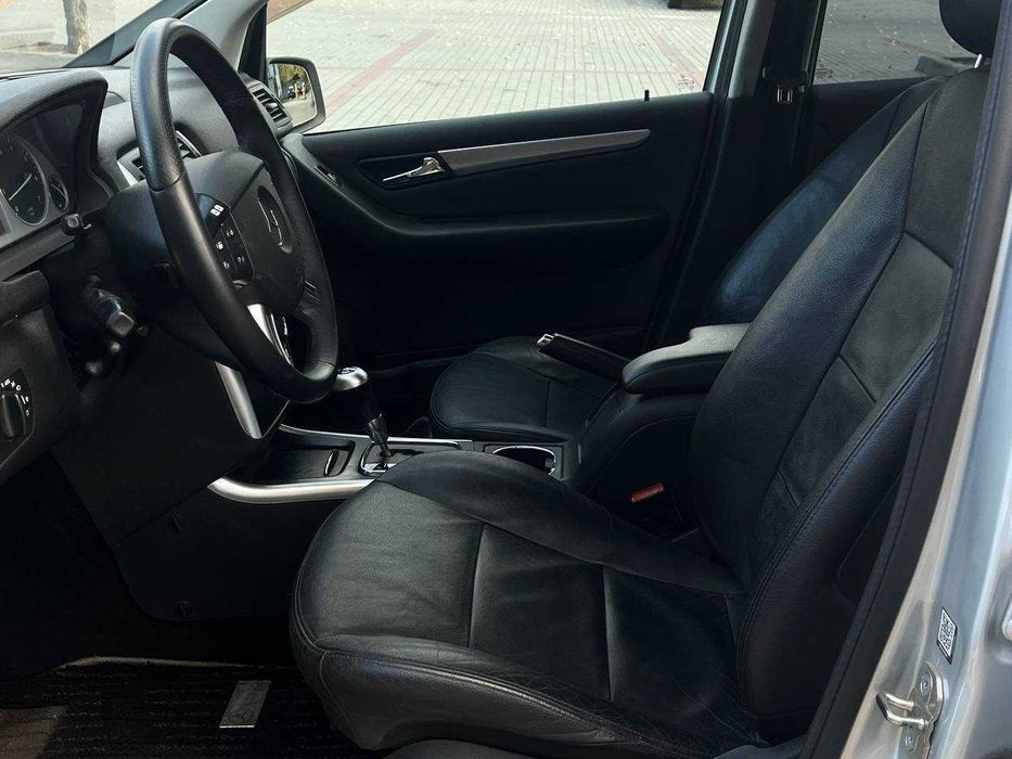 Mercedes-Benz B-Class 2010 Автомат