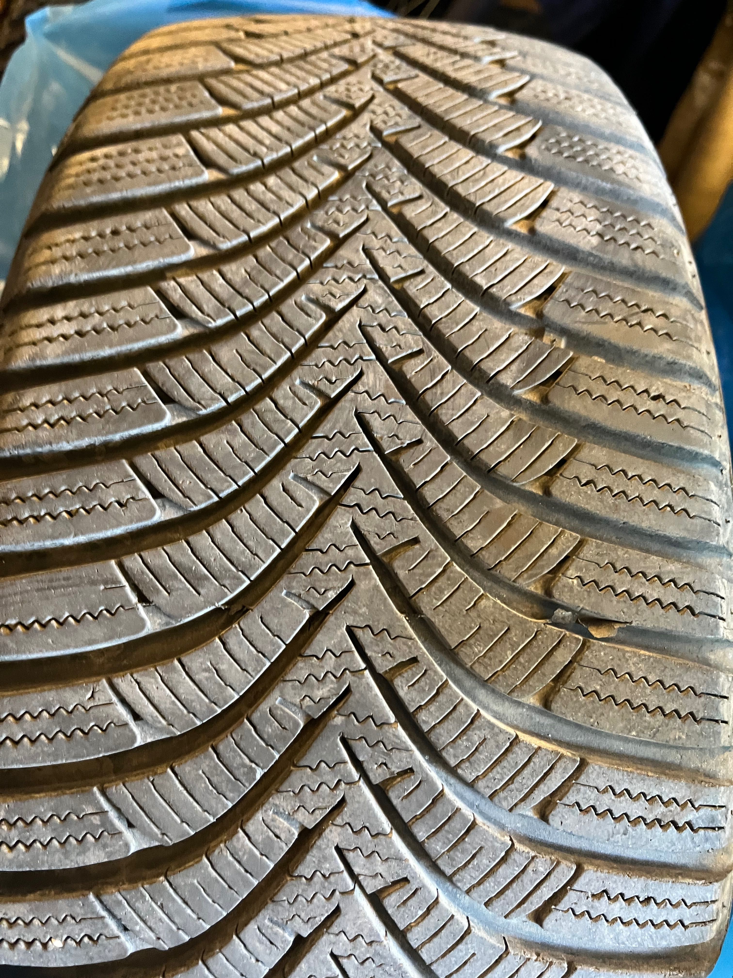 Opony Hankook 4 szt 205 55/16