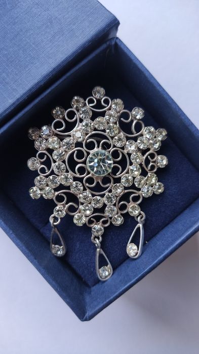 Срібні брошка, кільця