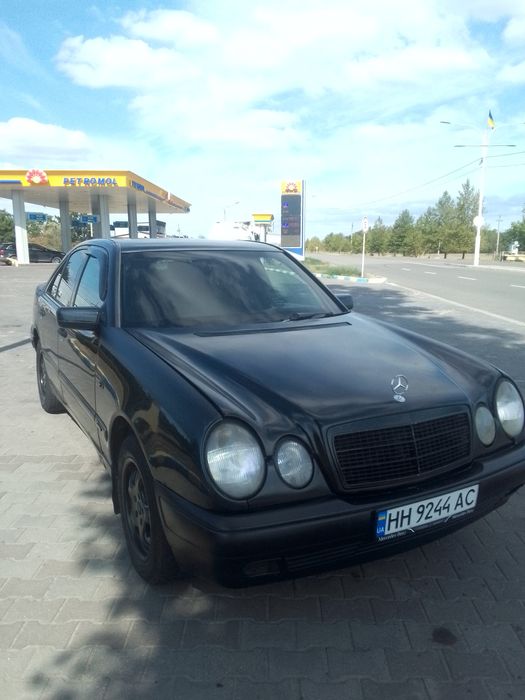 Mercedes -Benz 220