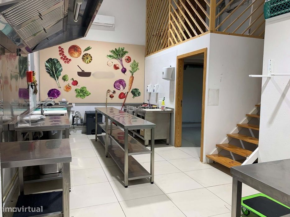 Loja no Multicentro de Entrecampos