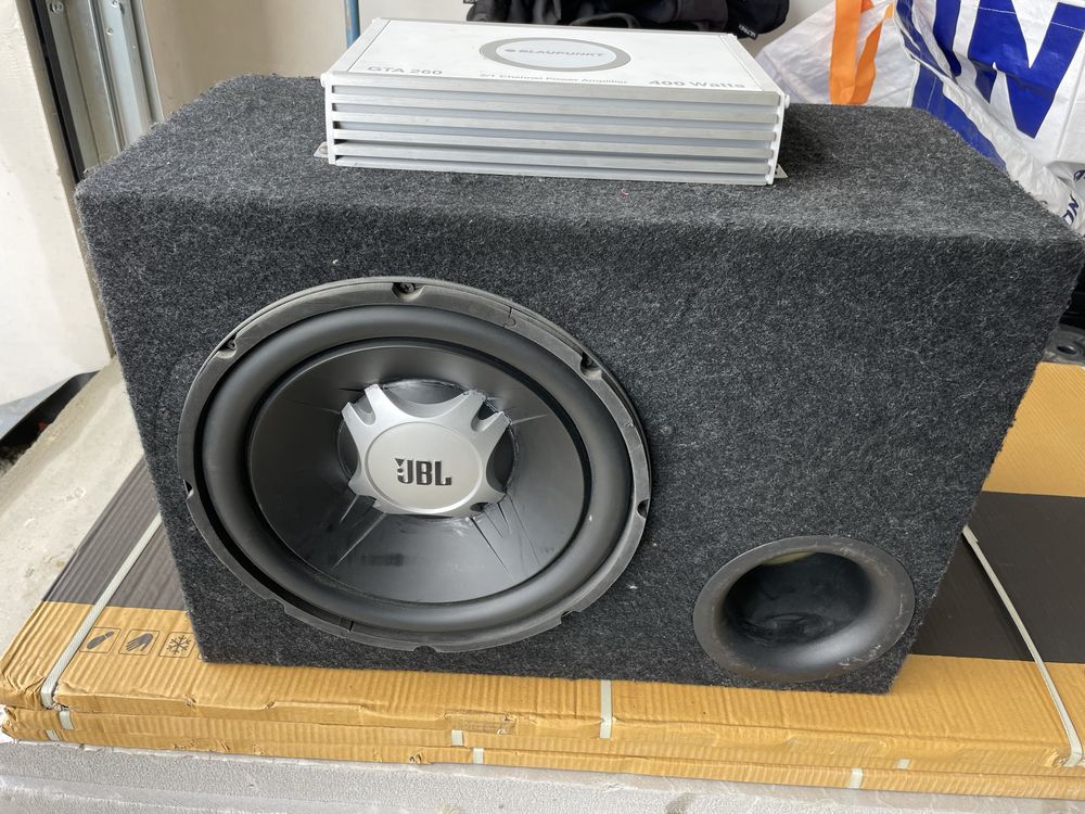 Subwoofer JBL + wzmiacniacz Blaupunkt