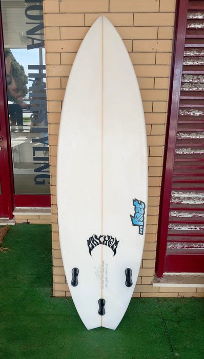 Prancha de surf 5.6 em muito bom estado