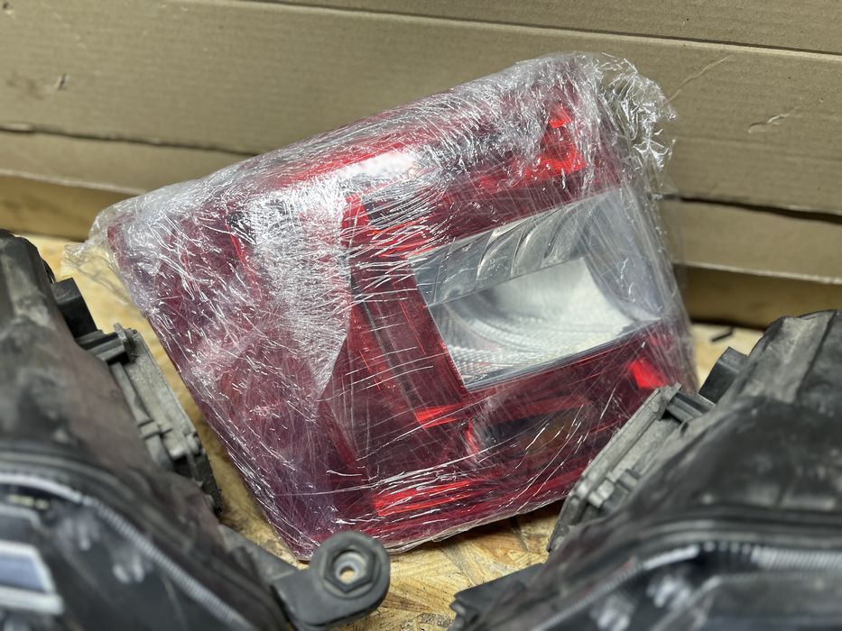 Передні фари Skoda Octavia A7 Шкода А7