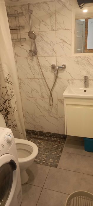 Здам стильну затишну 1 кімнатну студію ч центрі Львова. Університет