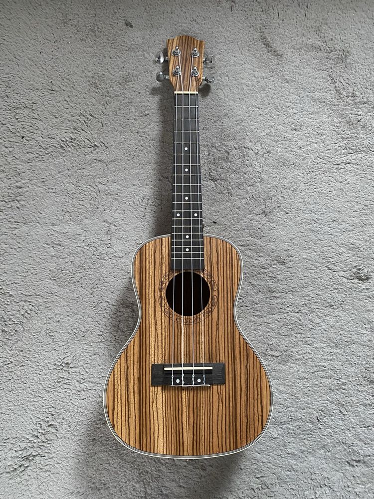 Ukulele+ futerał