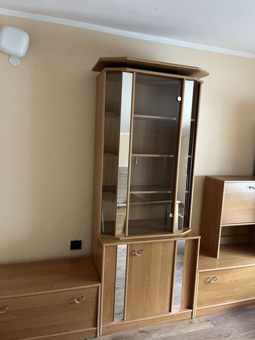 Zestaw mebli meblościanka szafa komoda