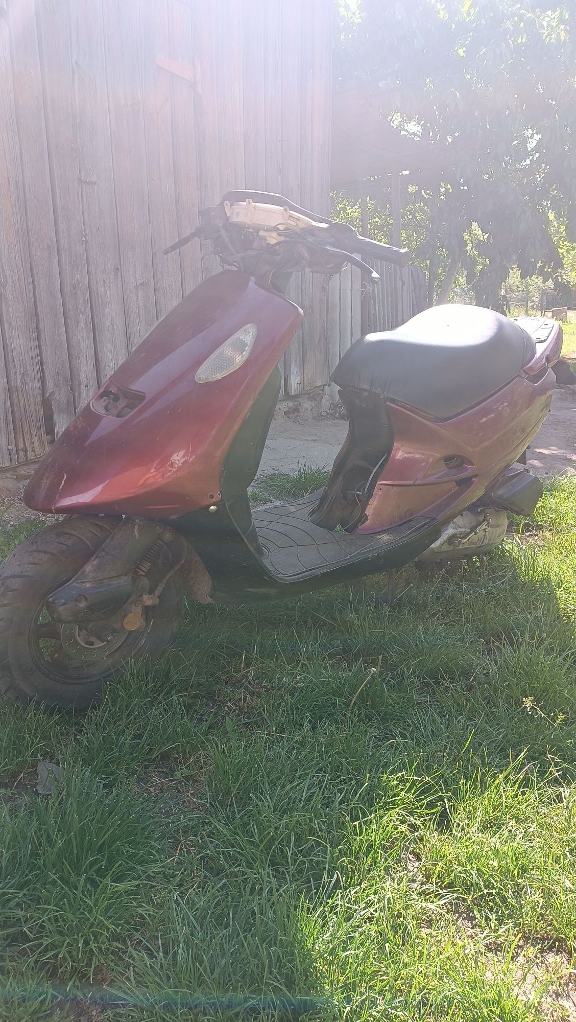 Продам скутер Aprilia Amico